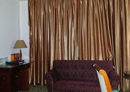 Shanshui Fashion Hotel Paifang Park Zhaoqing Bagian luar foto